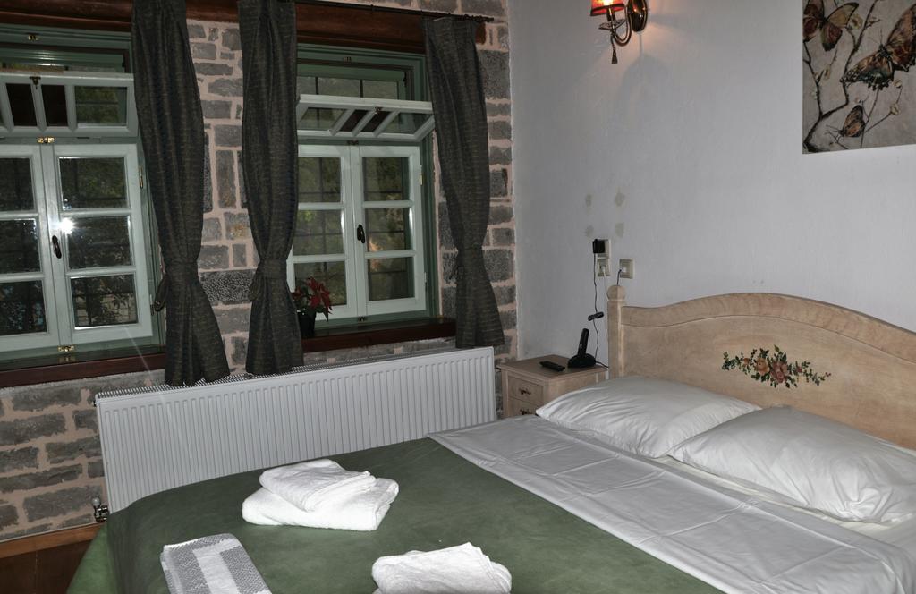 Hotel Pantheon à Papingo Extérieur photo
