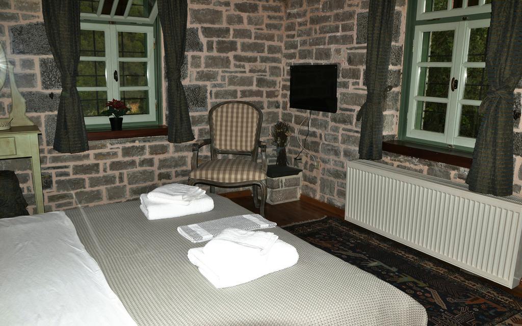 Hotel Pantheon à Papingo Extérieur photo
