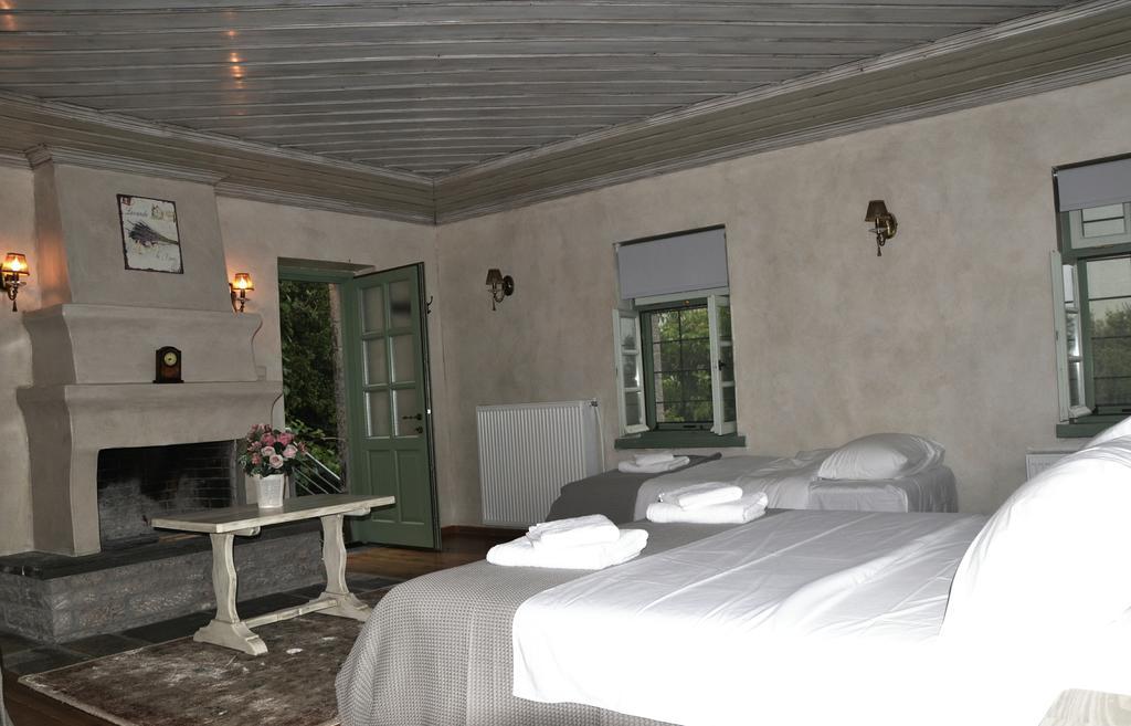 Hotel Pantheon à Papingo Extérieur photo