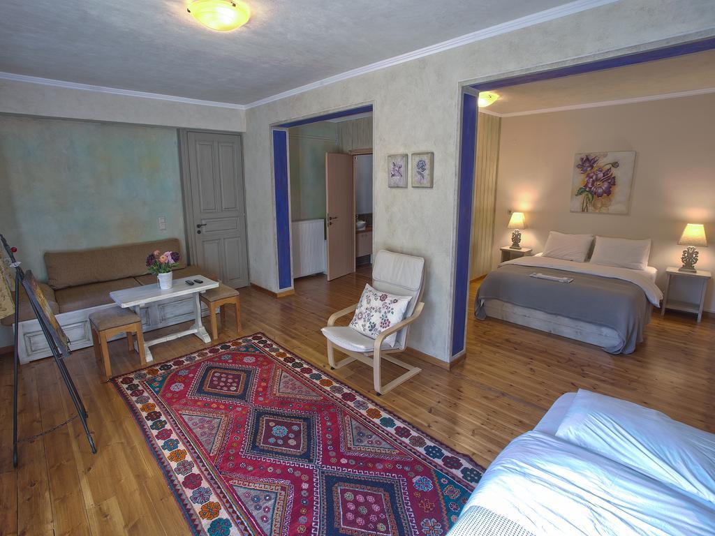 Hotel Pantheon à Papingo Extérieur photo