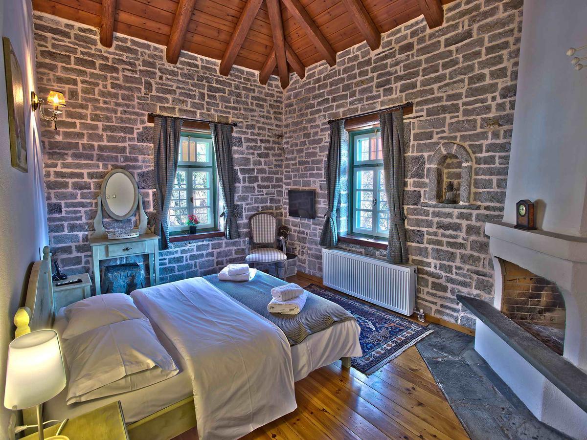 Hotel Pantheon à Papingo Extérieur photo