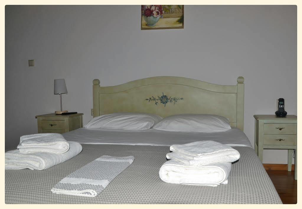 Hotel Pantheon à Papingo Extérieur photo