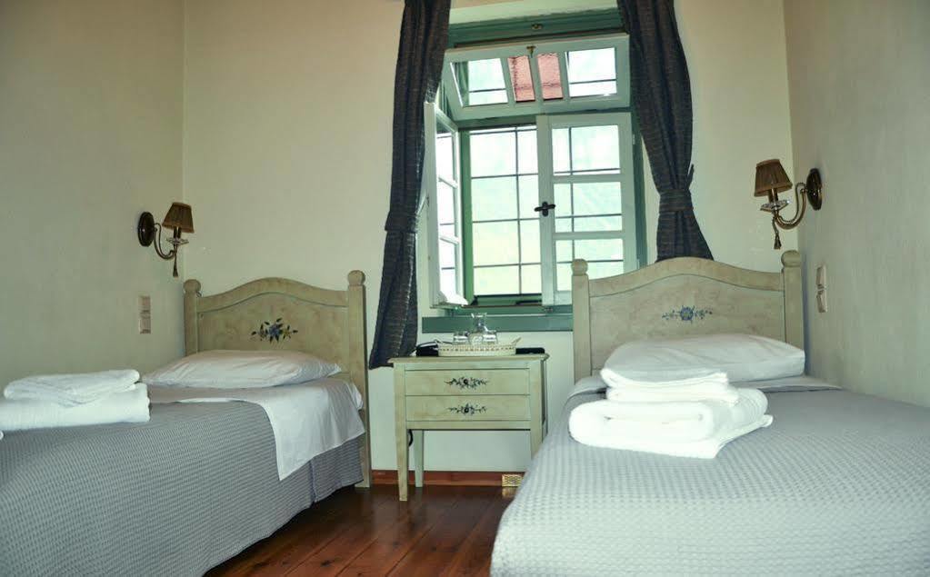 Hotel Pantheon à Papingo Extérieur photo